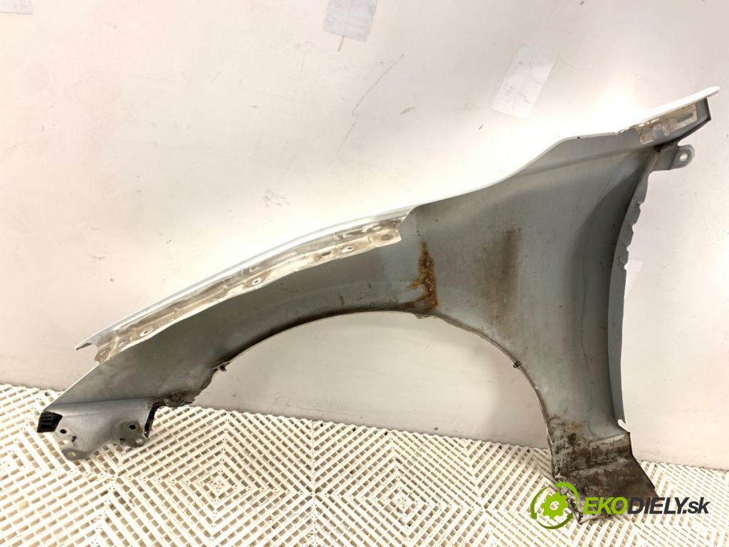 MAZDA 3 BM liftback 2014 88 kW 2.0 1998 Blatník pravy predný 25D