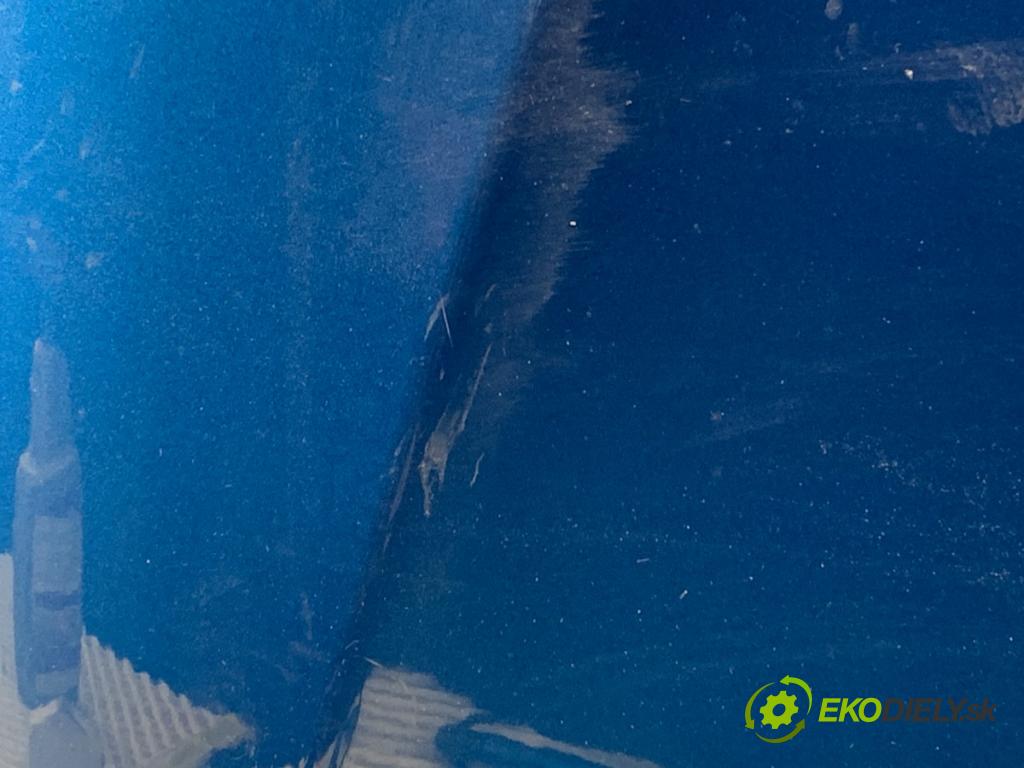 TOYOTA AURIS II ---  --- --- --- kapota  (Kapota)