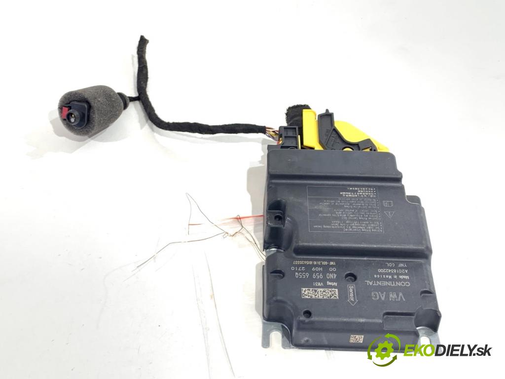 AUDI Q8 SUV 2019 210 kW 50 TDI Mild Hybrid quattro 2967 senzor airbag 4N0959655Q (Snímač)