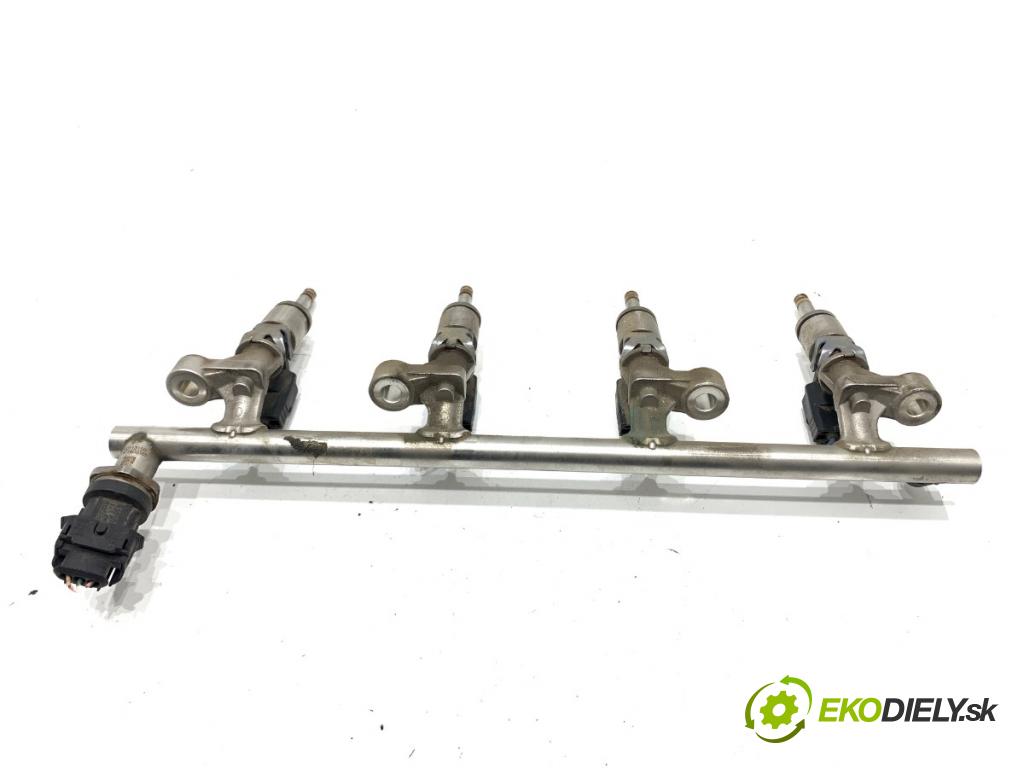 MAZDA 3 BM liftback 2014 88 kW 2.0 1998 Lišta vstrekovacia PE0113250B (Vstrekovacia lišta)