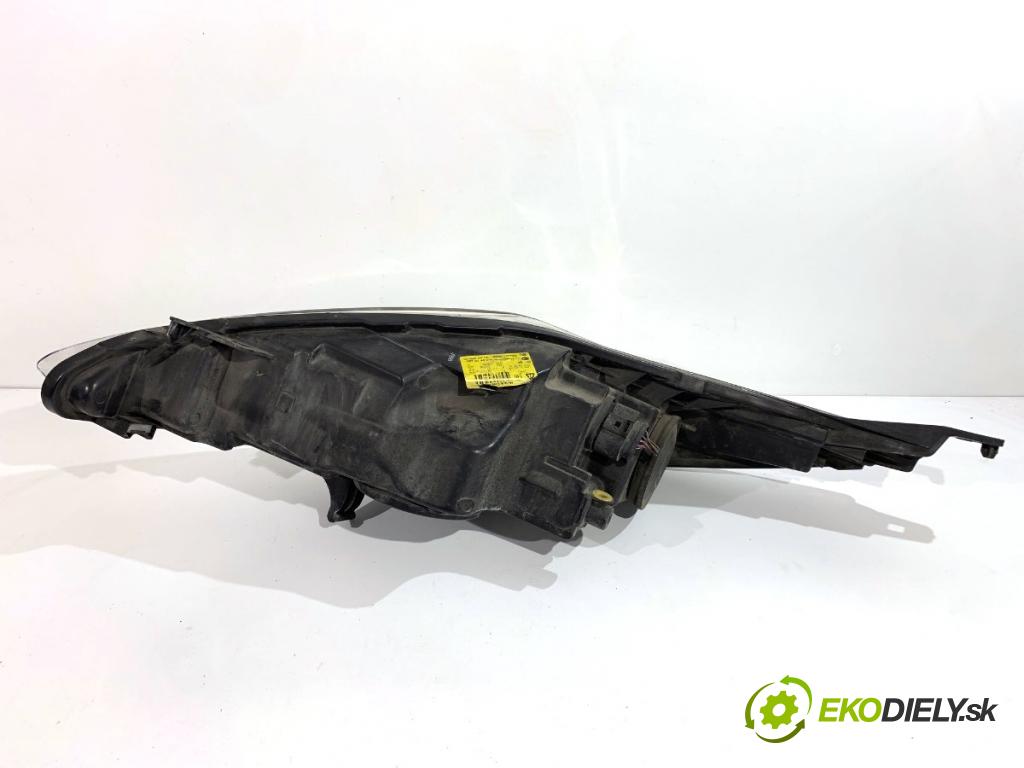 FORD FIESTA MK7 liftback 2009 44 kW 1.25 1242 Svetlomet pravy predný 8A61-13W029-AH