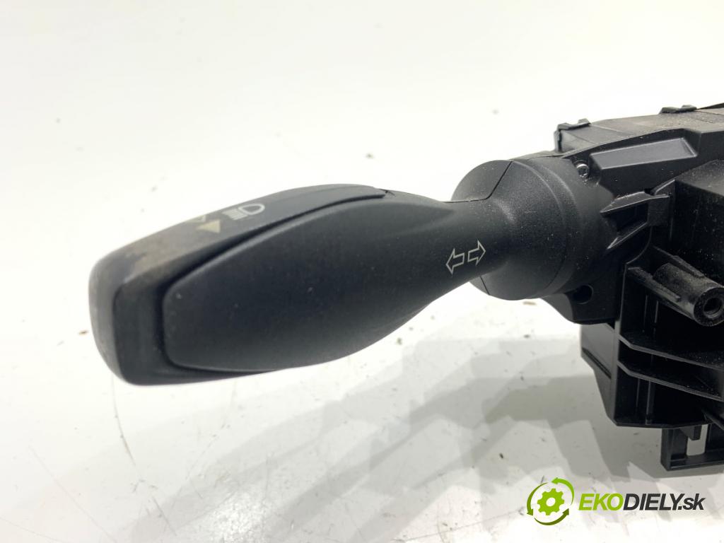 FORD FIESTA MK7 liftback 2009 44 kW 1.25 1242 Prepínač kombinovaný 8A6T-13335-AD (Prepínacie páčky pod volantom)