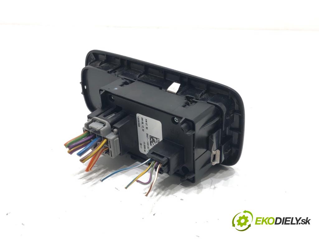 FORD FIESTA MK7 liftback 2009 44 kW 1.25 1242 Prepínač okien 8A6T-14A132-EC (Prepínacie páčky pod volantom)