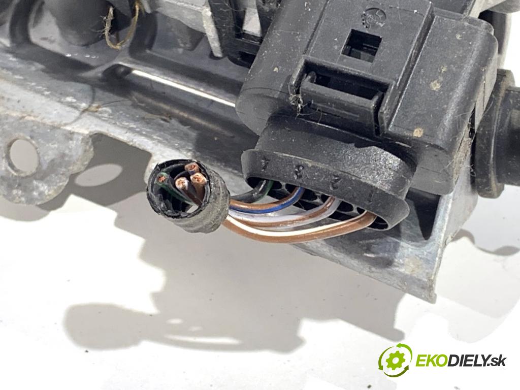 FORD FIESTA MK7 liftback 2009 44 kW 1.25 1242 Mechanizmus stieračov predný 8A61-17B571-AA 8A61-17500-AC (Motorček stieračov predný)