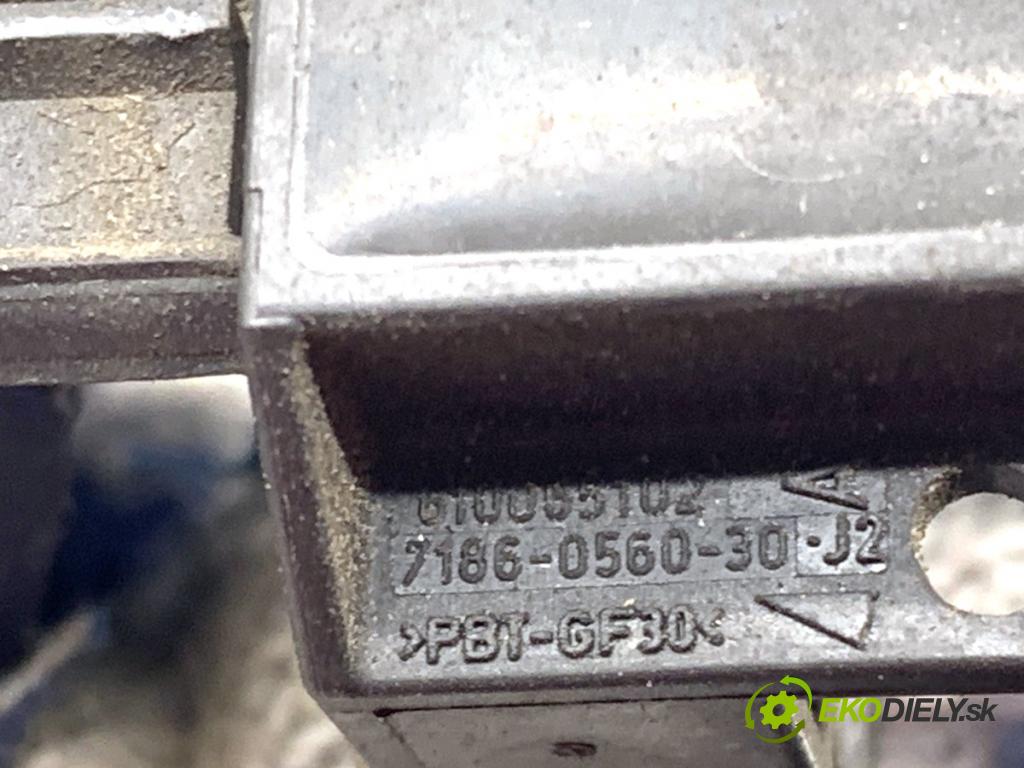 FORD FIESTA MK7 liftback 2009 44 kW 1.25 1242 Snímač nárazu 7186-0560-30 (Snímač nárazu)