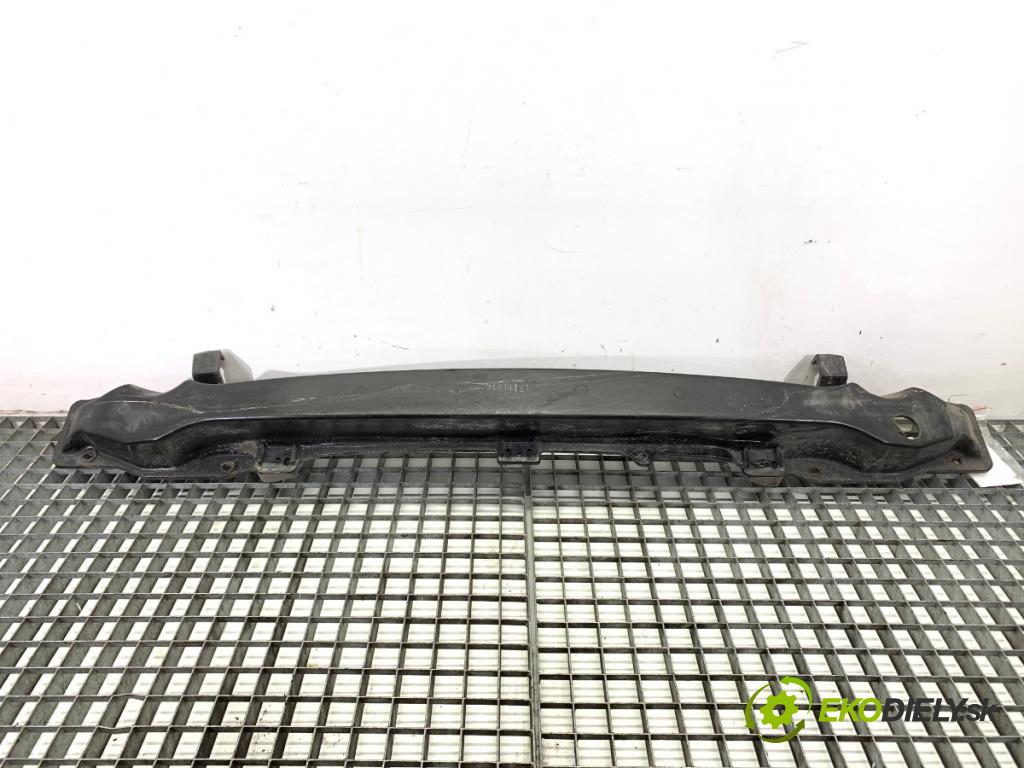 HYUNDAI i30 Kombi 2011 66 kW 1.6 CRDi 1582 výztuha nárazníka zadní část  (Zadní výztuha)