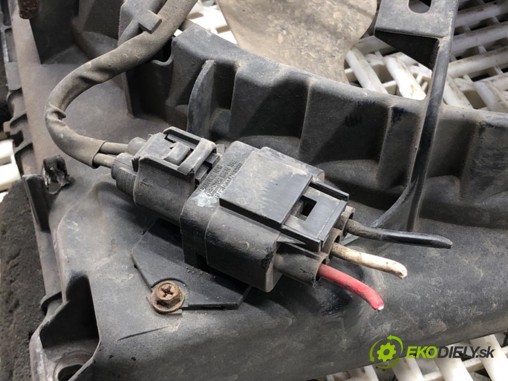 HYUNDAI i30 Kombi 2011 66 kW 1.6 CRDi 1582 Ventilátor chladiča  (Ventilátor)