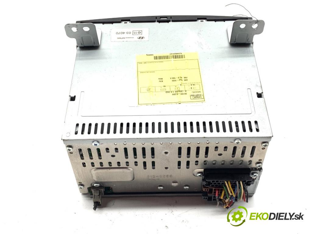 HYUNDAI i30 Kombi 2011 66 kW 1.6 CRDi 1582 RADIO 96160-2L200 (Audio zariadenie)