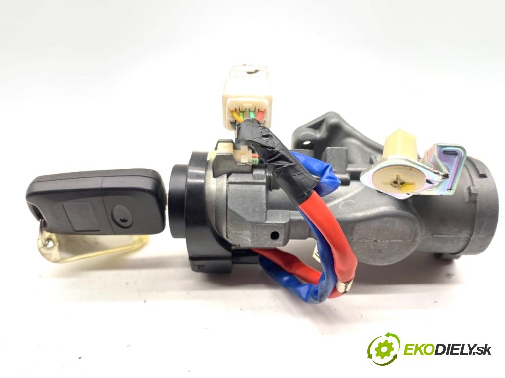 HYUNDAI i30 Kombi 2011 66 kW 1.6 CRDi 1582 spinačka  (Spínacia skrinka)