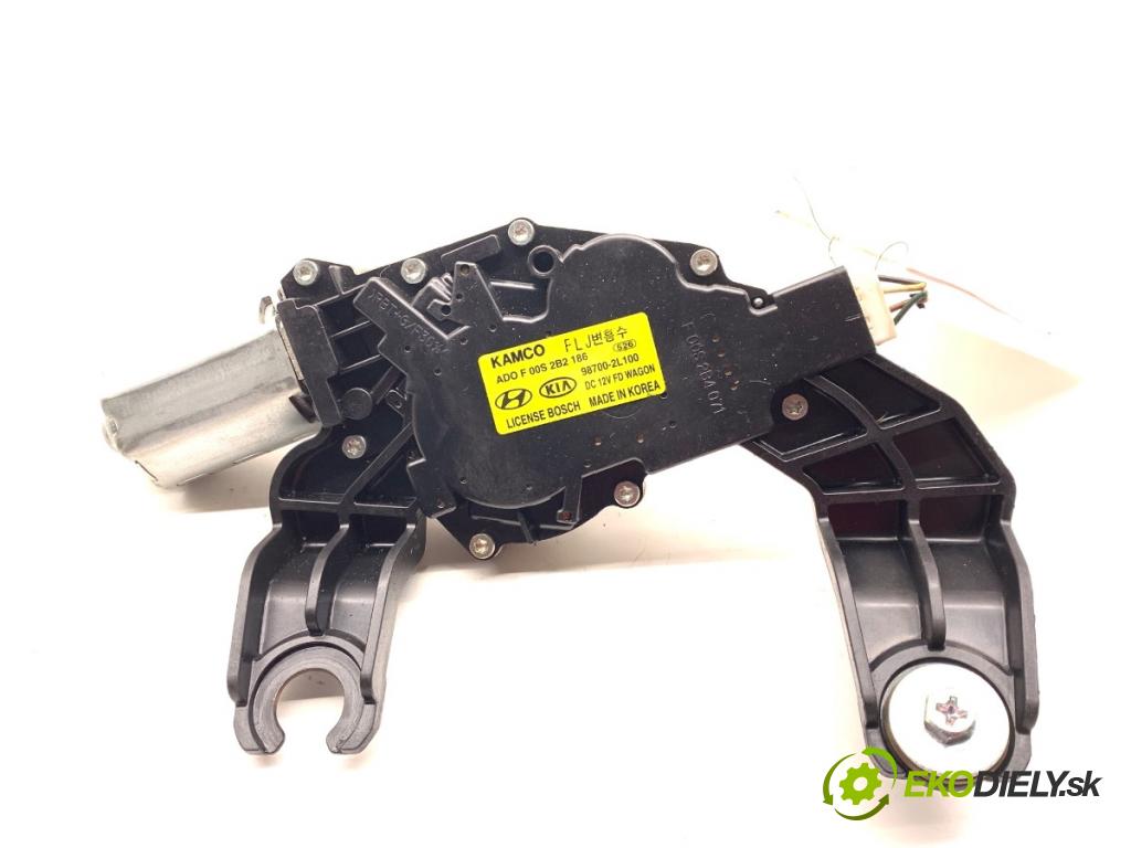 HYUNDAI i30 Kombi 2011 66 kW 1.6 CRDi 1582 Motor stieračov zad 98700-2L100