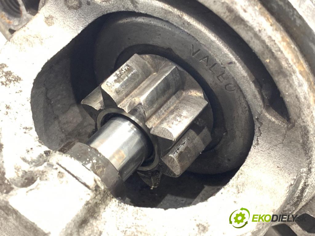 HYUNDAI i30 Kombi 2011 66 kW 1.6 CRDi 1582 startér 36100-2A300 (Startér)