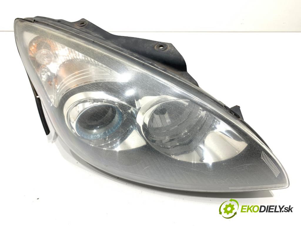 HYUNDAI i30 Kombi 2011 66 kW 1.6 CRDi 1582 Svetlomet pravy predný 92102-2R000