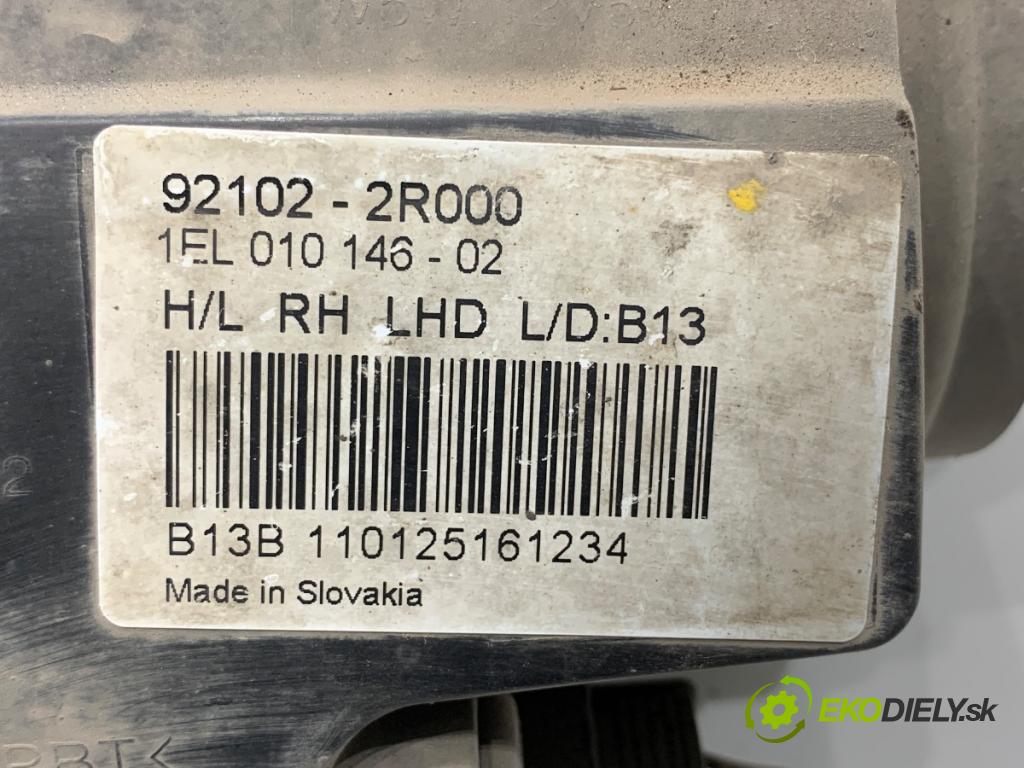 HYUNDAI i30 Kombi 2011 66 kW 1.6 CRDi 1582 Svetlomet pravy predný 92102-2R000