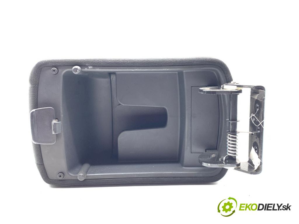 HYUNDAI i30 Kombi 2011 66 kW 1.6 CRDi 1582 Lakťová opierka  (Lakťová opierka)