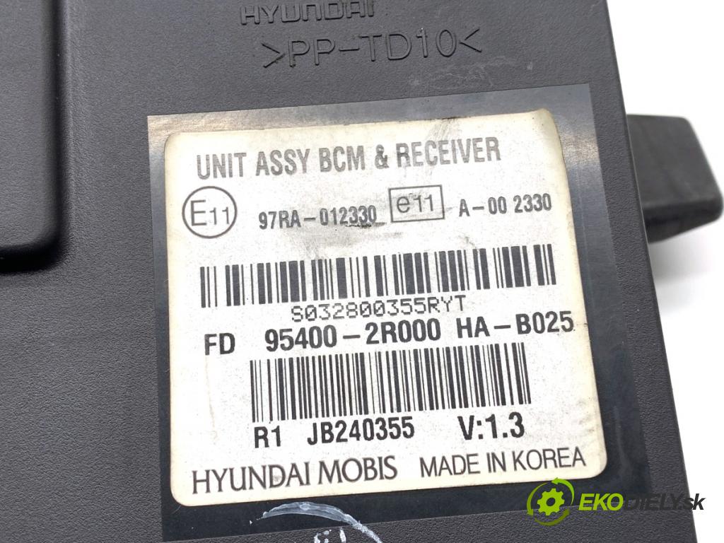 HYUNDAI i30 Kombi 2011 66 kW 1.6 CRDi 1582 Modul BCM 95400-2R000 (Riadiaca jednotka ostatné)