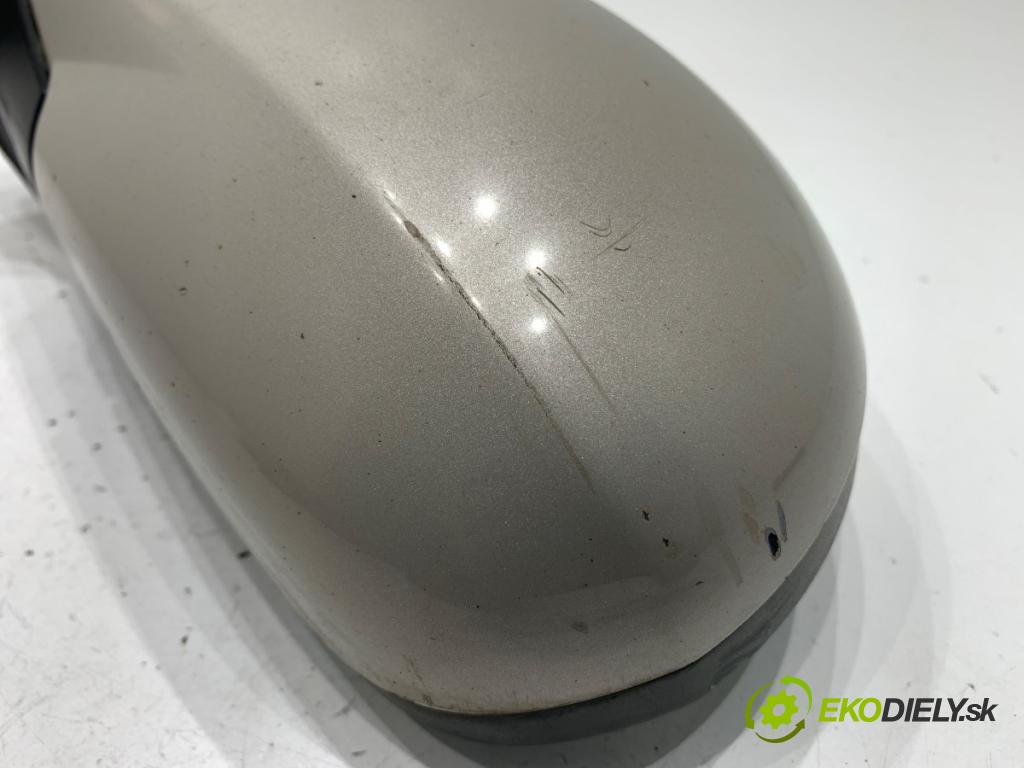 HYUNDAI i30 Kombi 2011 66 kW 1.6 CRDi 1582 zpětné zrcátko levý