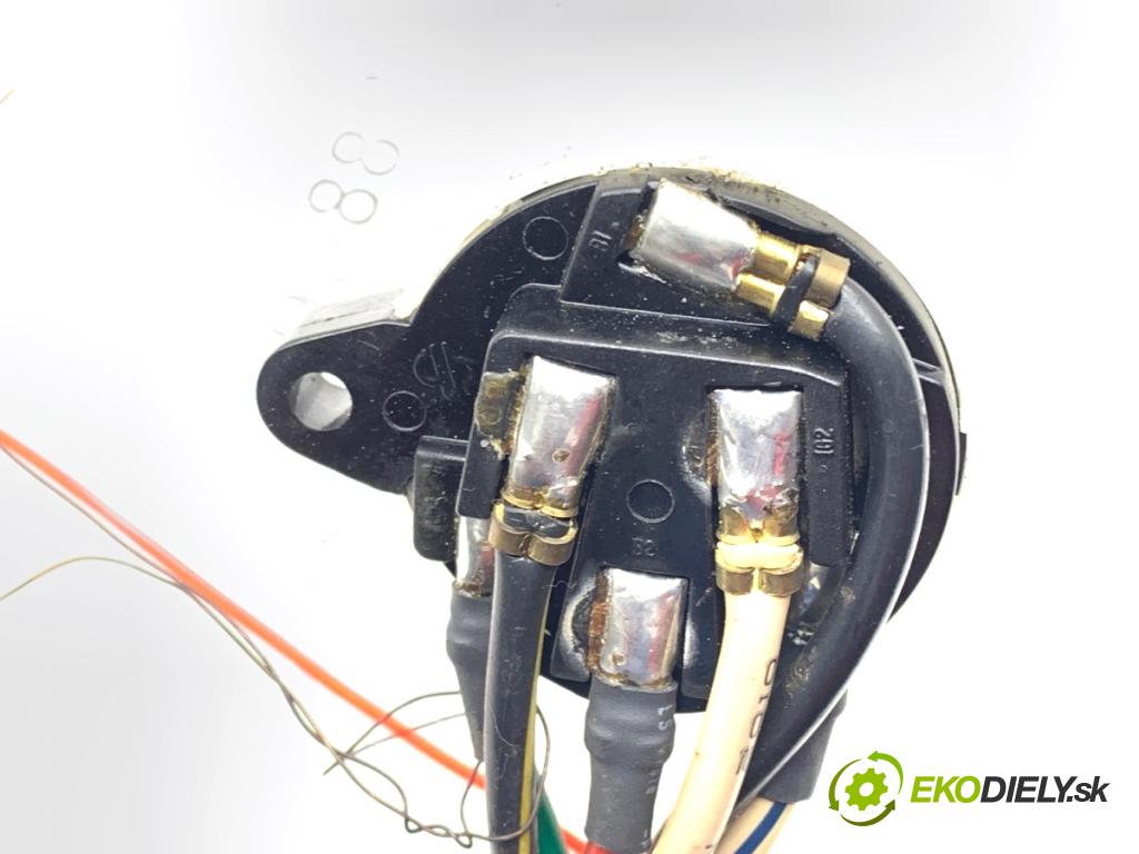 HYUNDAI i30 Kombi 2011 66 kW 1.6 CRDi 1582 Kocka, vložka spínacej skrinky  (Spínacia skrinka)