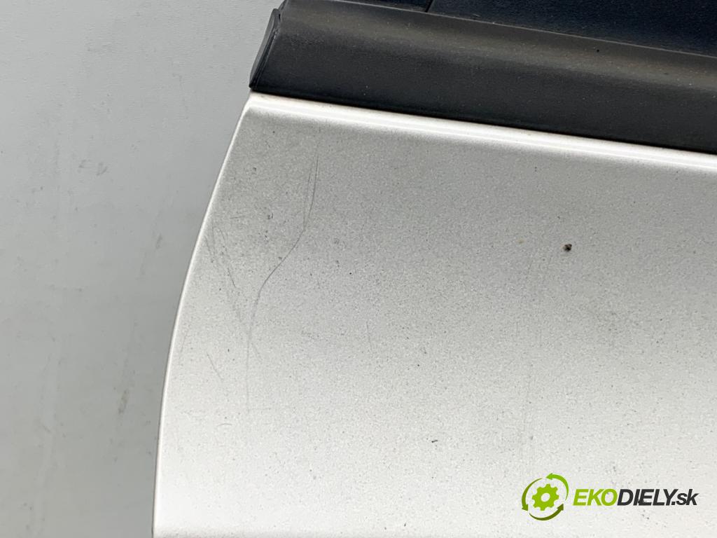 HYUNDAI i30 Kombi 2011 66 kW 1.6 CRDi 1582 dveře pravý zadní část QU