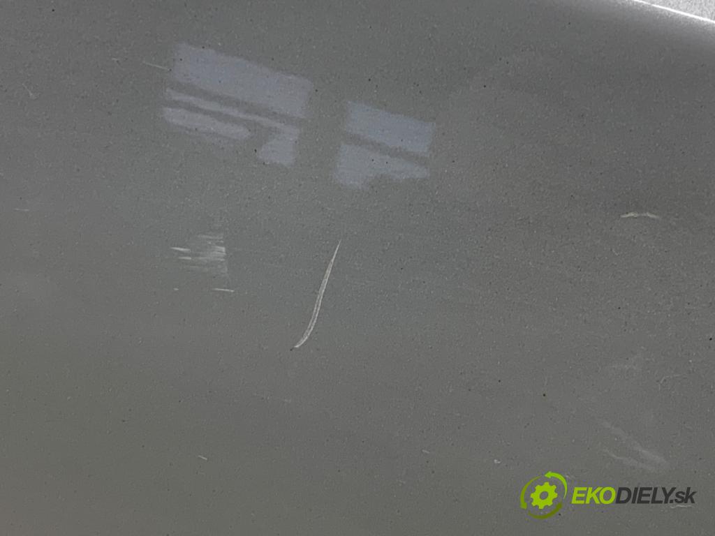 HYUNDAI i30 Kombi 2011 66 kW 1.6 CRDi 1582 dveře pravý zadní část QU