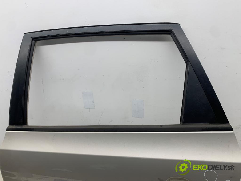 HYUNDAI i30 Kombi 2011 66 kW 1.6 CRDi 1582 dveře levý zadní část QU