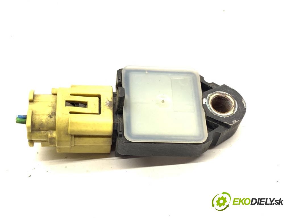 HYUNDAI i30 Kombi 2011 66 kW 1.6 CRDi 1582 Snímač nárazu 95920-0A100 (Snímač nárazu)