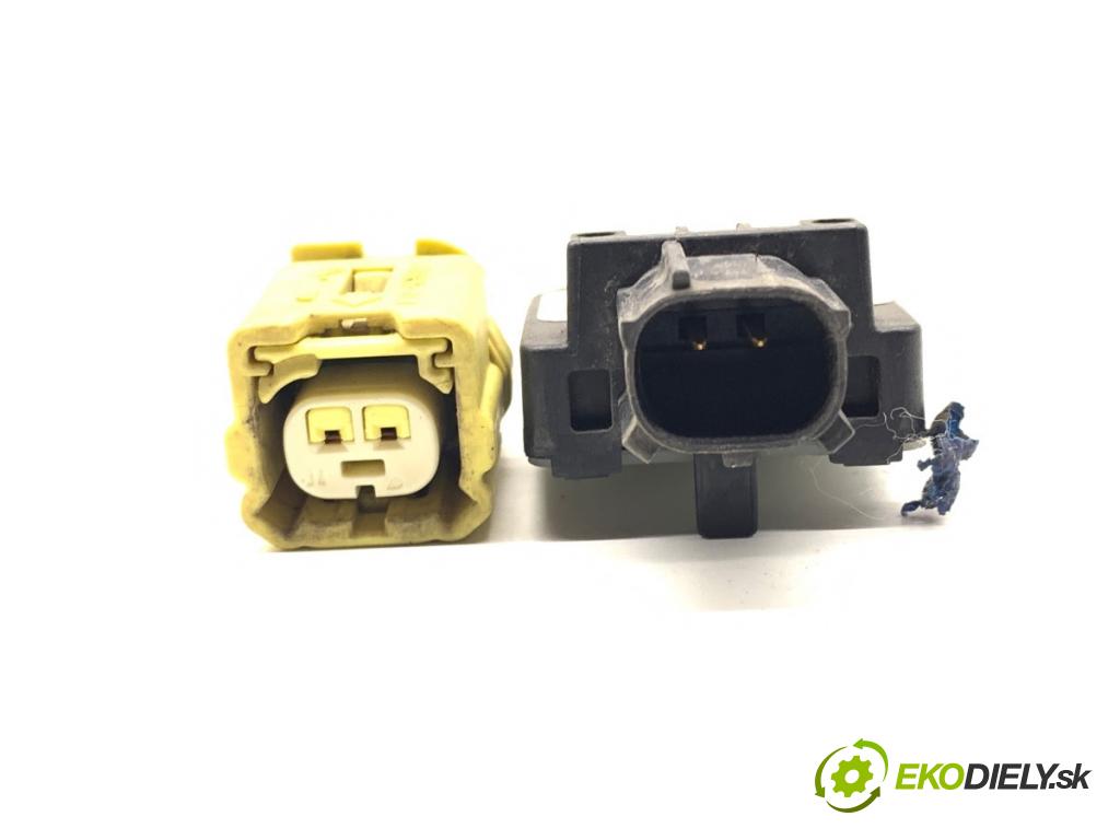 HYUNDAI i30 Kombi 2011 66 kW 1.6 CRDi 1582 Snímač nárazu 95920-0A100 (Snímač nárazu)