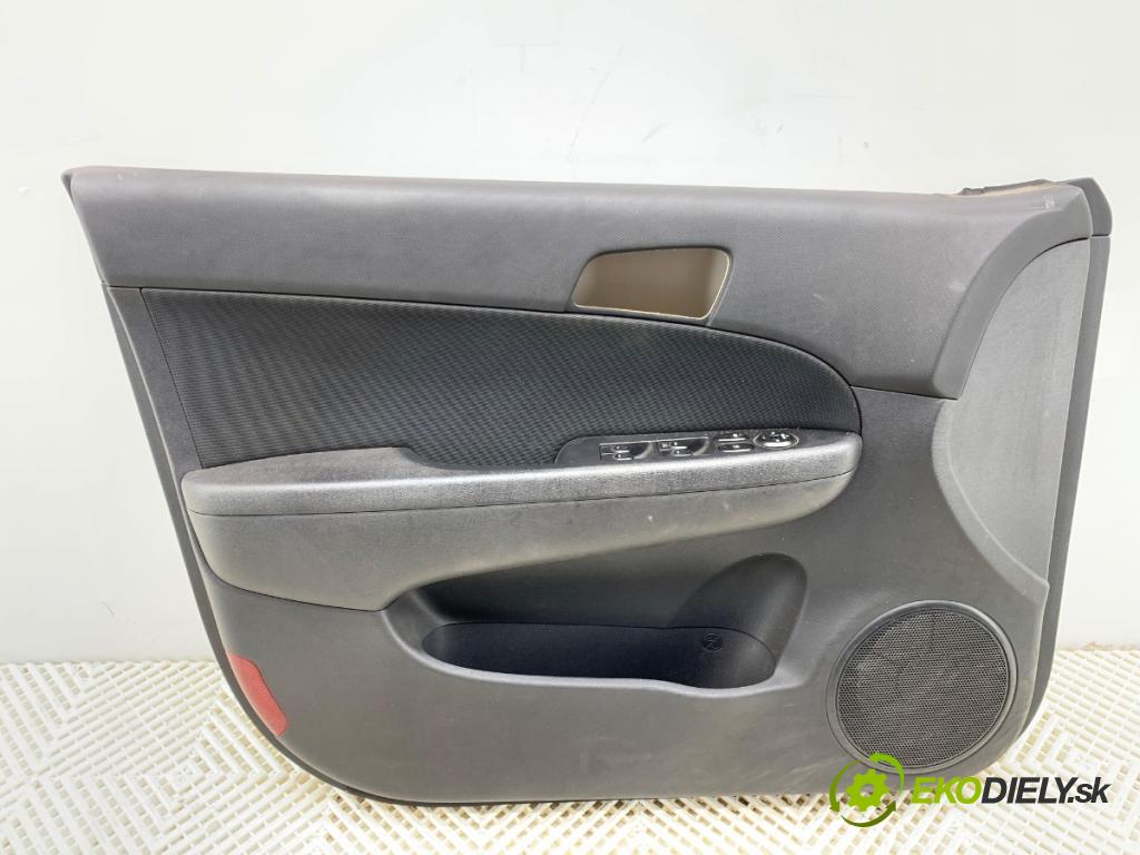 HYUNDAI i30 Kombi 2011 66 kW 1.6 CRDi 1582 ča dveře levý přední část 