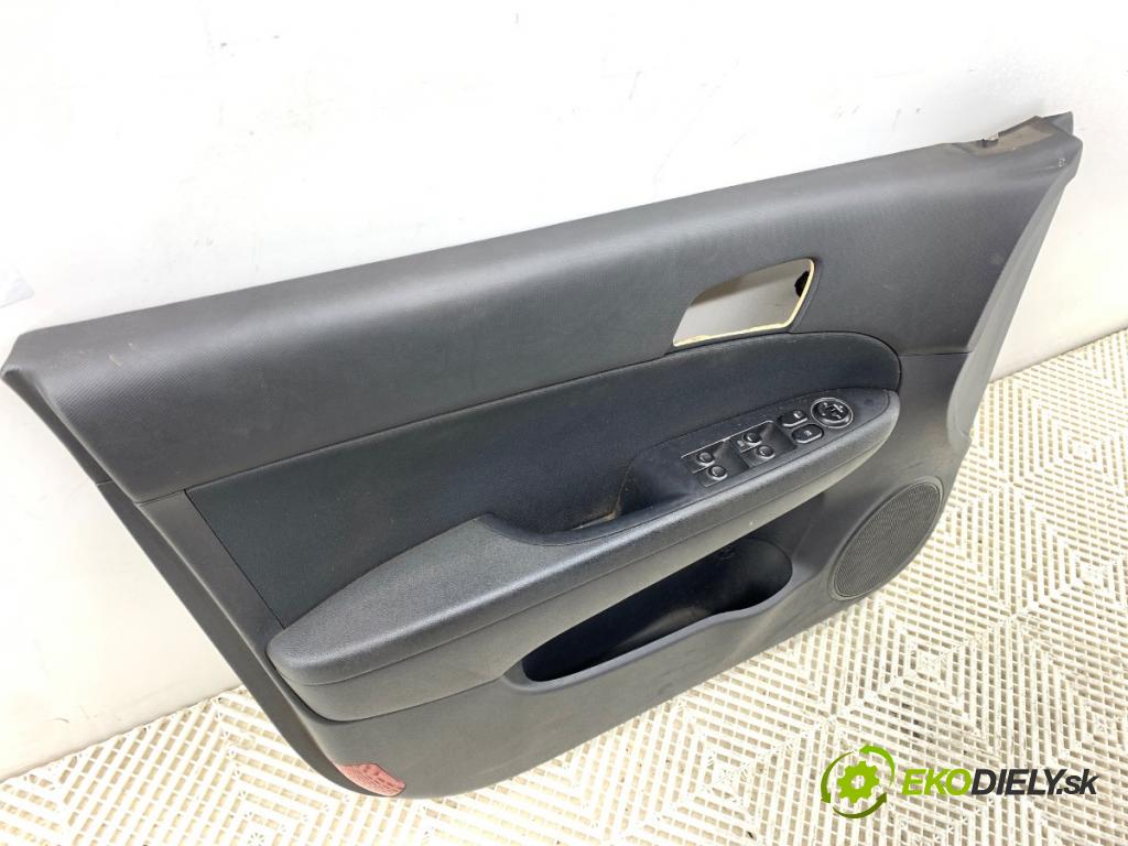 HYUNDAI i30 Kombi 2011 66 kW 1.6 CRDi 1582 ča dveře levý přední část