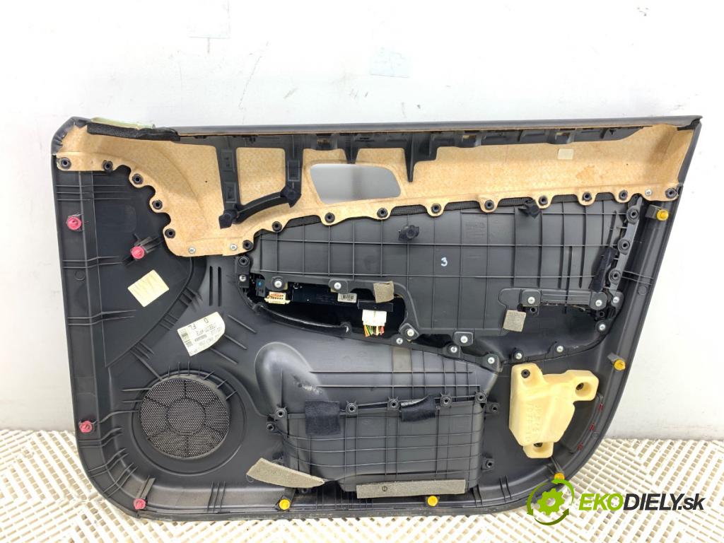 HYUNDAI i30 Kombi 2011 66 kW 1.6 CRDi 1582 ča dveře levý přední část