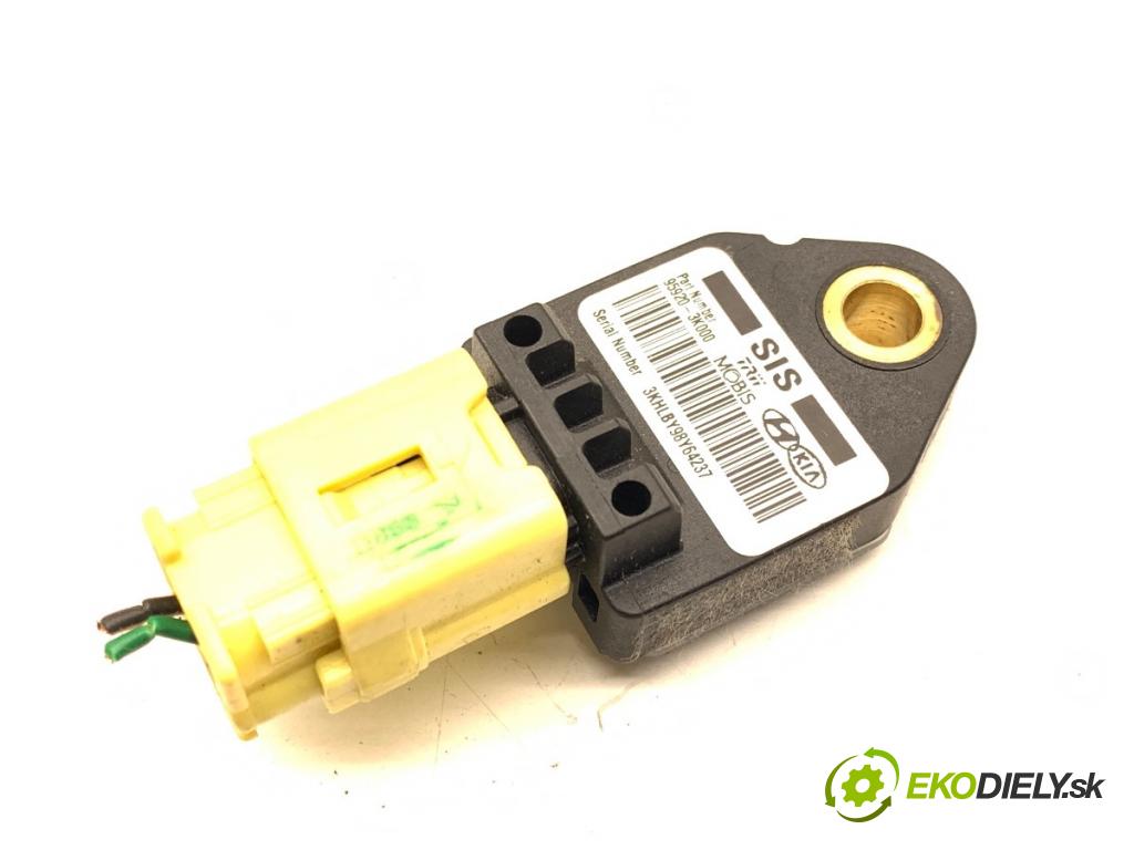 HYUNDAI i30 Kombi 2011 66 kW 1.6 CRDi 1582 Snímač nárazu 95920-3K000 (Snímač nárazu)