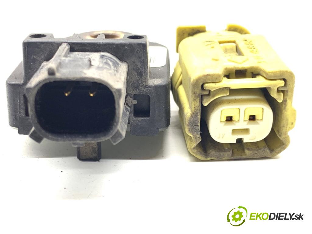 HYUNDAI i30 Kombi 2011 66 kW 1.6 CRDi 1582 Snímač nárazu 95920-0A100 (Snímač nárazu)