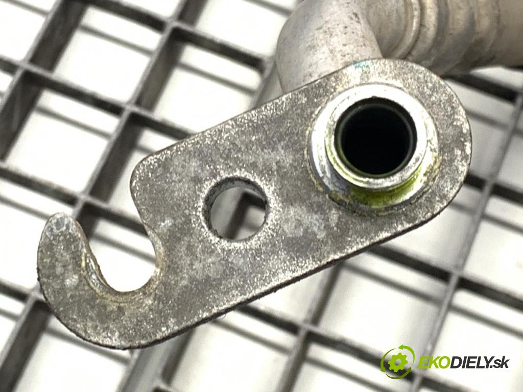 HYUNDAI i30 Kombi 2011 66 kW 1.6 CRDi 1582 rúrka klimatizace 97775-2R200 (Trubka klimatizace)