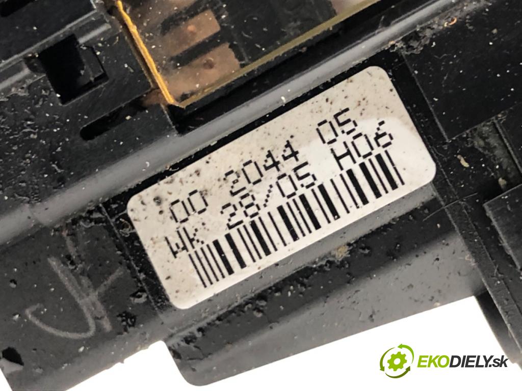 AUDI A4 B7 sedan 2006 103 kW 2.0 TDI 1968 Krúžok, slimák airbag 4E0953541A (Airbag)