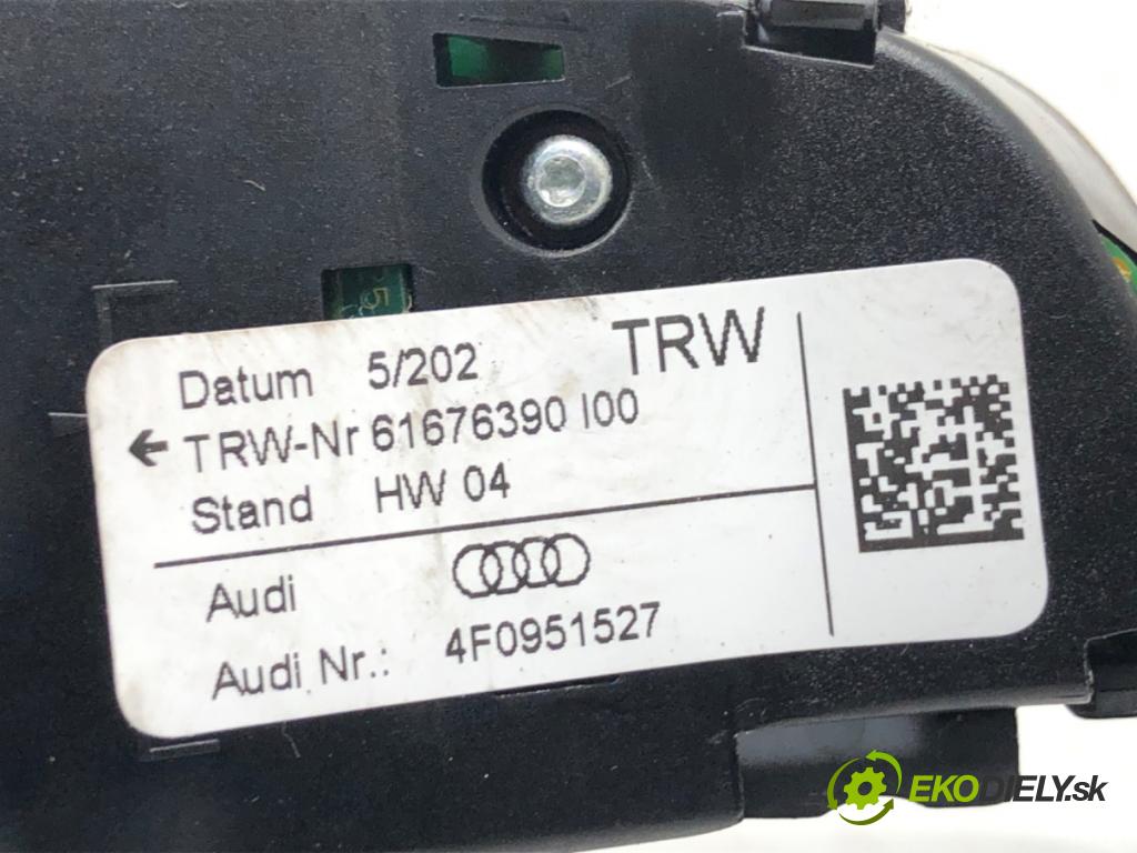 AUDI A4 B7 sedan 2006 103 kW 2.0 TDI 1968 SPÍNAČE: volantu 4F0951527