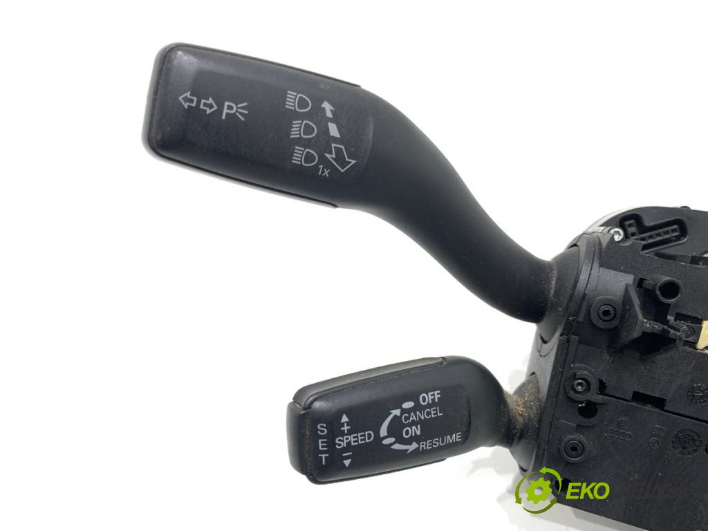 AUDI A4 B7 sedan 2006 103 kW 2.0 TDI 1968 Prepínač kombinovaný 8E0953549Q (Prepínacie páčky pod volantom)