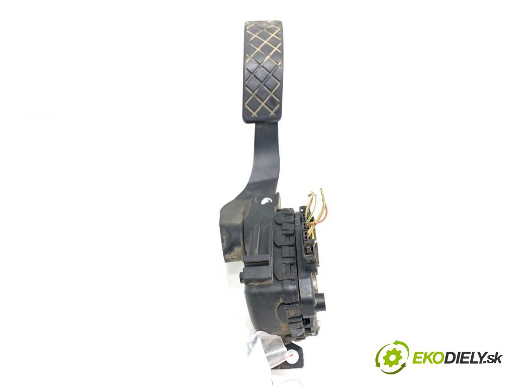 AUDI A4 B7 sedan 2006 103 kW 2.0 TDI 1968 Potenciometer plynu 8E1721523C (Potenciometer plynového pedálu)