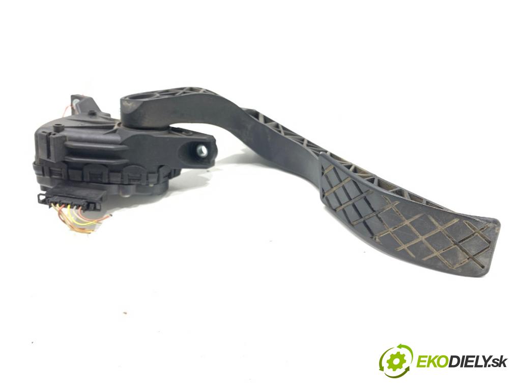 AUDI A4 B7 sedan 2006 103 kW 2.0 TDI 1968 Potenciometer plynu 8E1721523C (Potenciometer plynového pedálu)