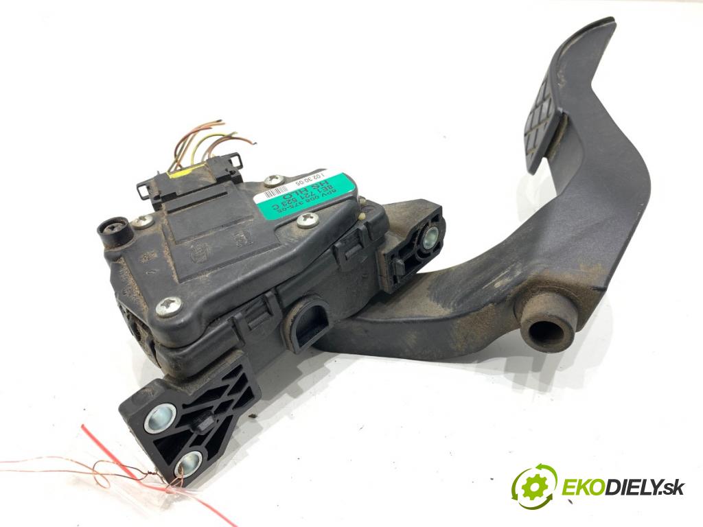 AUDI A4 B7 sedan 2006 103 kW 2.0 TDI 1968 Potenciometer plynu 8E1721523C (Potenciometer plynového pedálu)