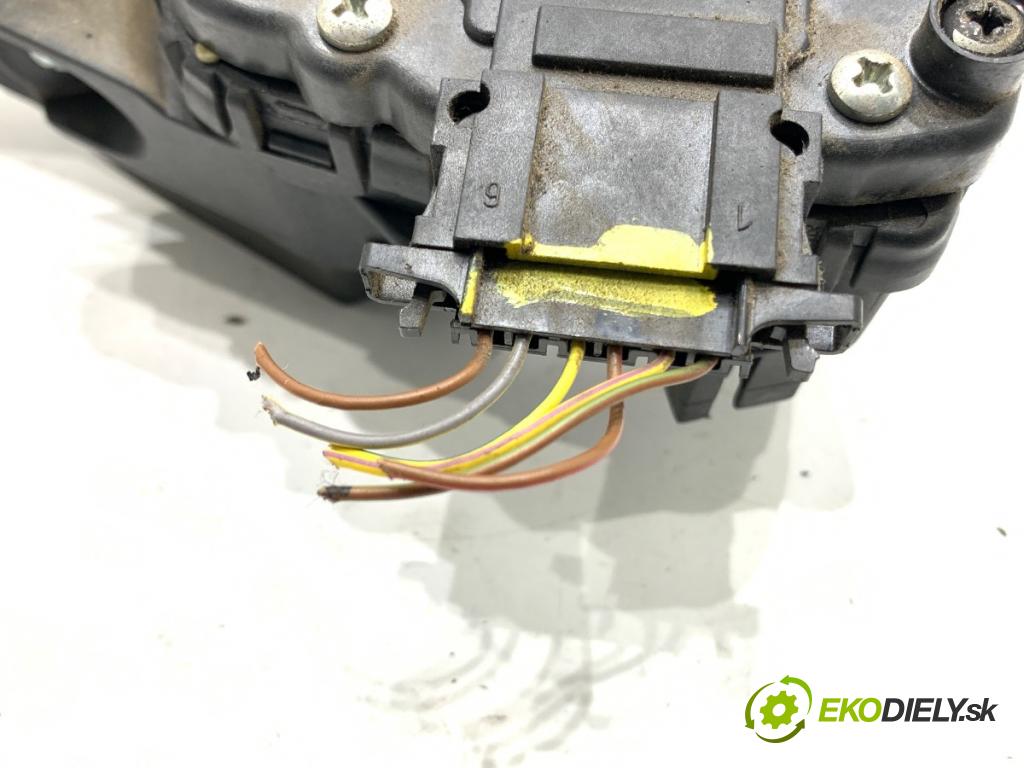 AUDI A4 B7 sedan 2006 103 kW 2.0 TDI 1968 Potenciometer plynu 8E1721523C (Potenciometer plynového pedálu)