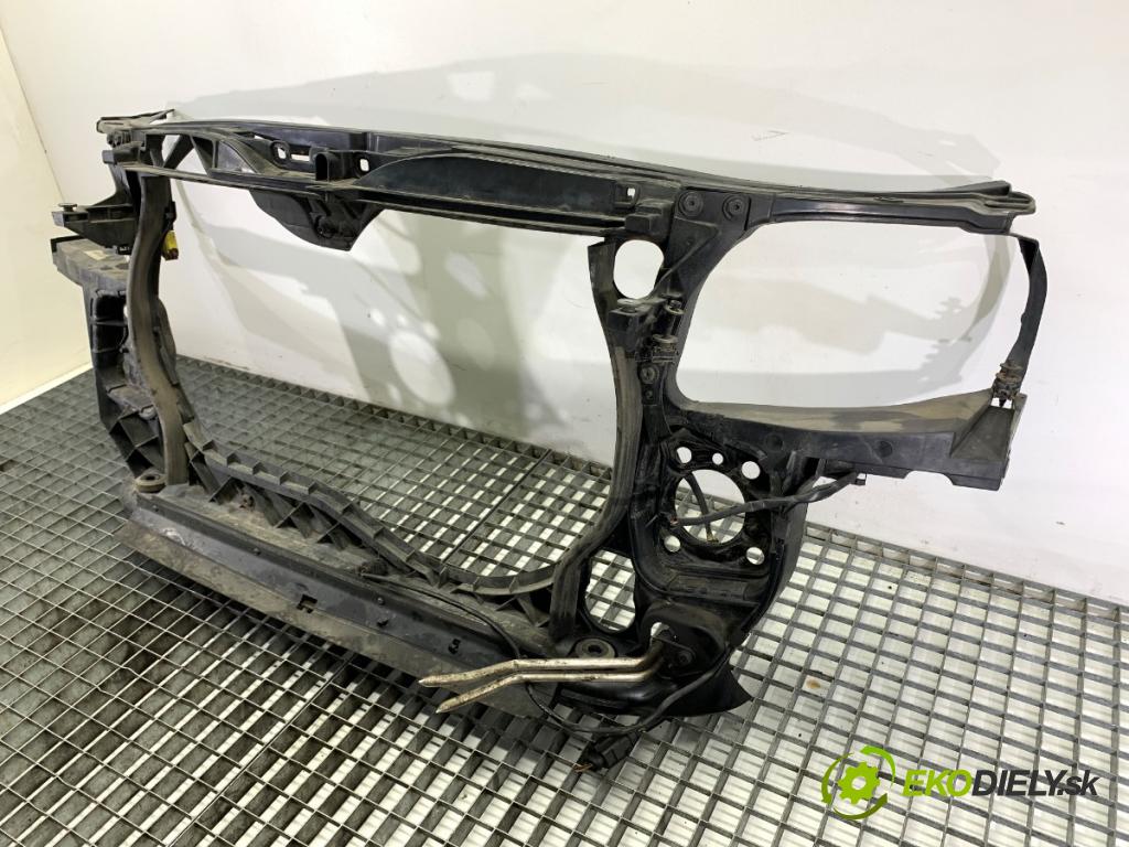 AUDI A4 B7 sedan 2006 103 kW 2.0 TDI 1968 držák přední část 8E0805594E (Přední výztuha)