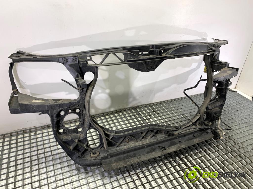 AUDI A4 B7 sedan 2006 103 kW 2.0 TDI 1968 držák přední část 8E0805594E (Přední výztuha)