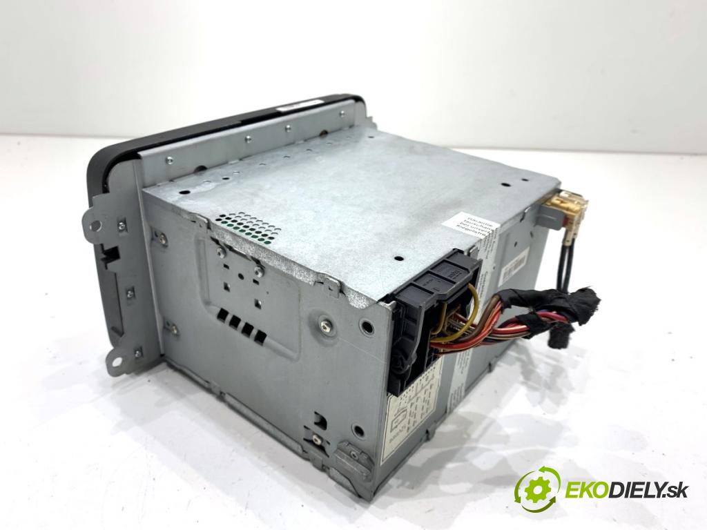 VW PASSAT B6 Kombi 2007 103 kW 2.0 TDI 1968 RADIO 1K0035186T (Audio zariadenie)