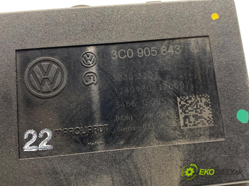 VW PASSAT B6 Kombi 2007 103 kW 2.0 TDI 1968 spinačka 3C0905843Q (Spínacia skrinka)