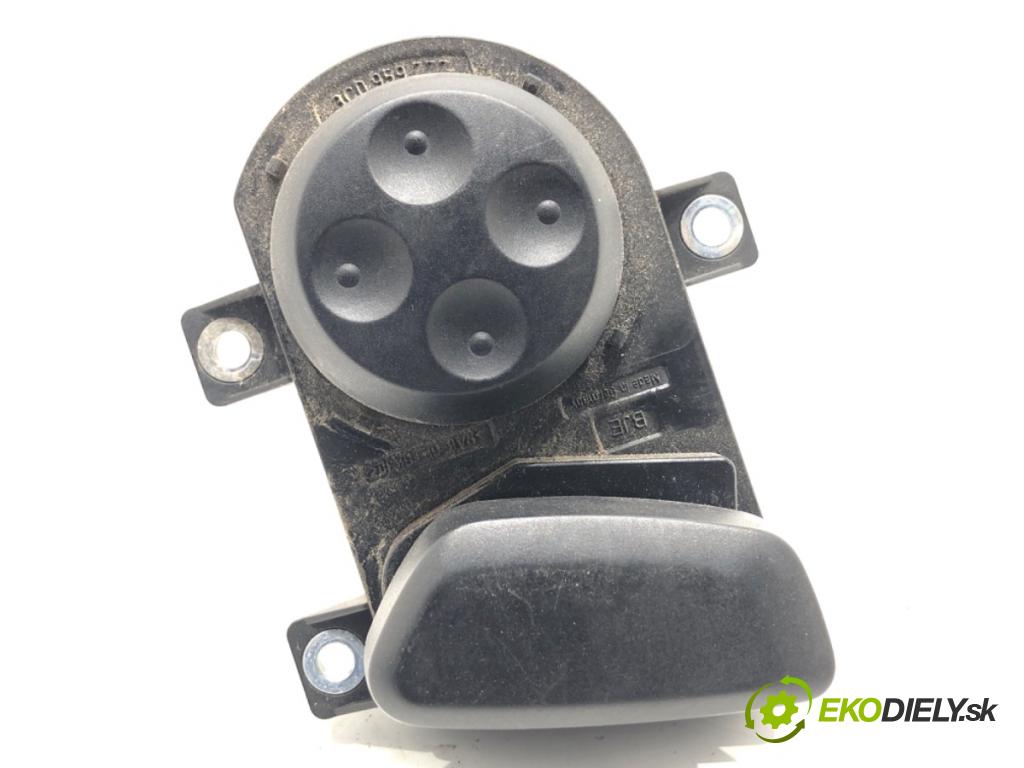 VW PASSAT B6 Kombi 2007 103 kW 2.0 TDI 1968 Prepínač sedačky 3C0959777