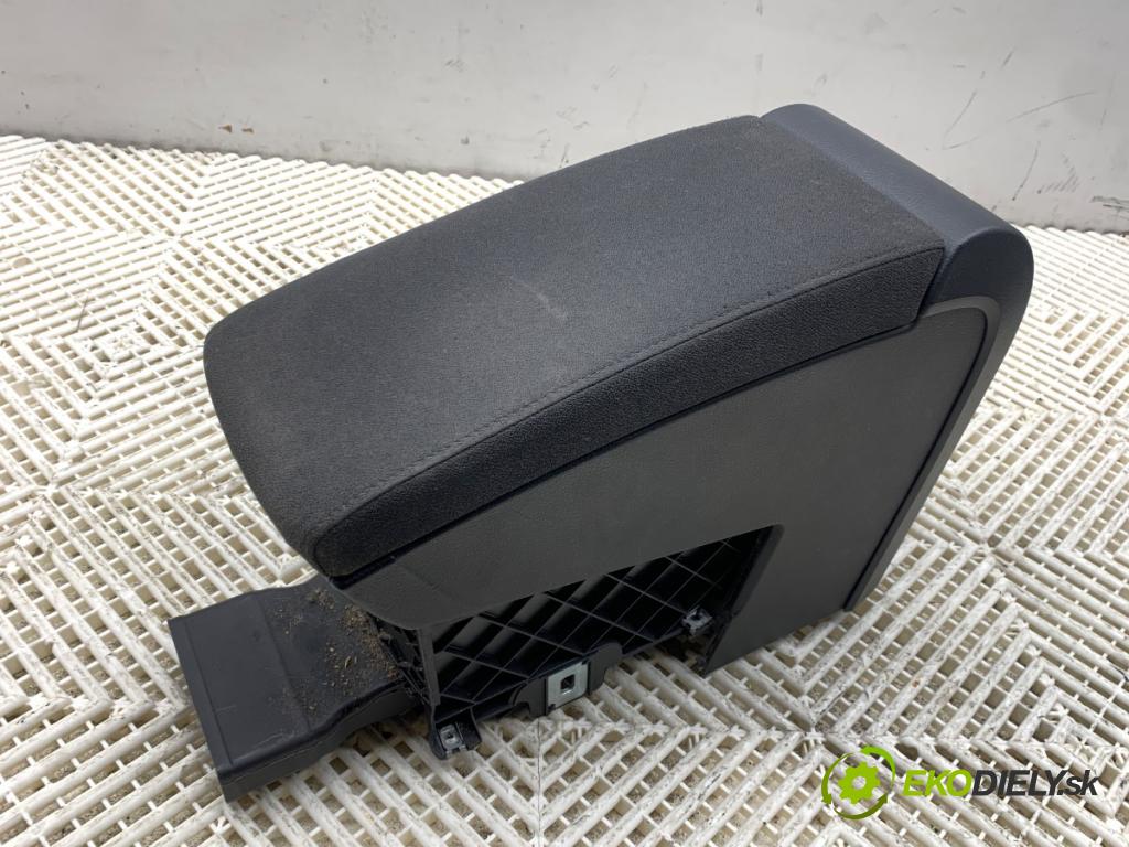 VW PASSAT B6 Kombi 2007 103 kW 2.0 TDI 1968 loketní opěrka 3C0863319S (Loketní opěrka)