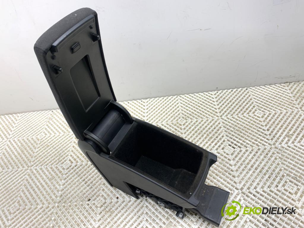 VW PASSAT B6 Kombi 2007 103 kW 2.0 TDI 1968 loketní opěrka 3C0863319S (Loketní opěrka)