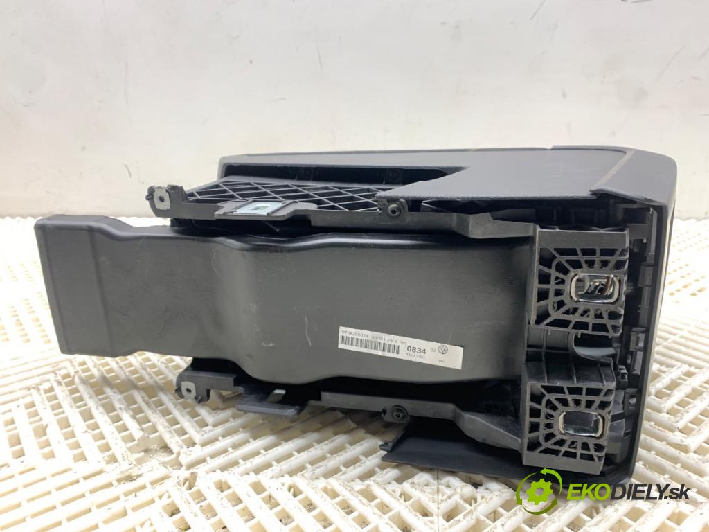 VW PASSAT B6 Kombi 2007 103 kW 2.0 TDI 1968 loketní opěrka 3C0863319S (Loketní opěrka)