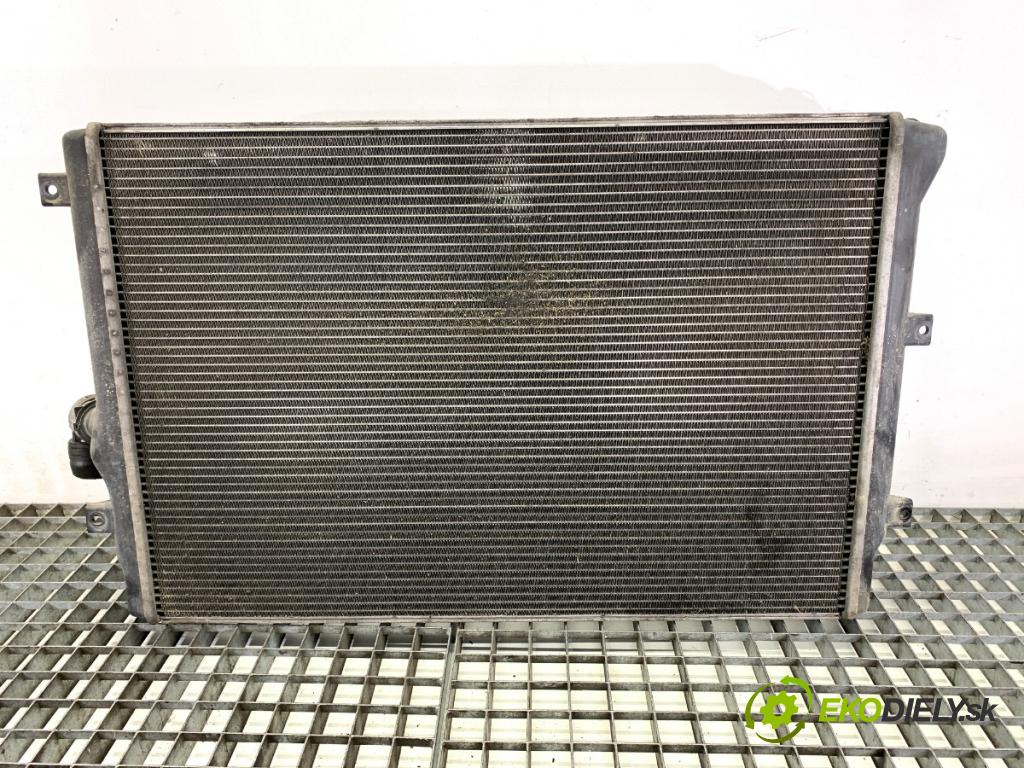 VW PASSAT B6 Kombi 2007 103 kW 2.0 TDI 1968 chladič vody  (Vodní chladič)
