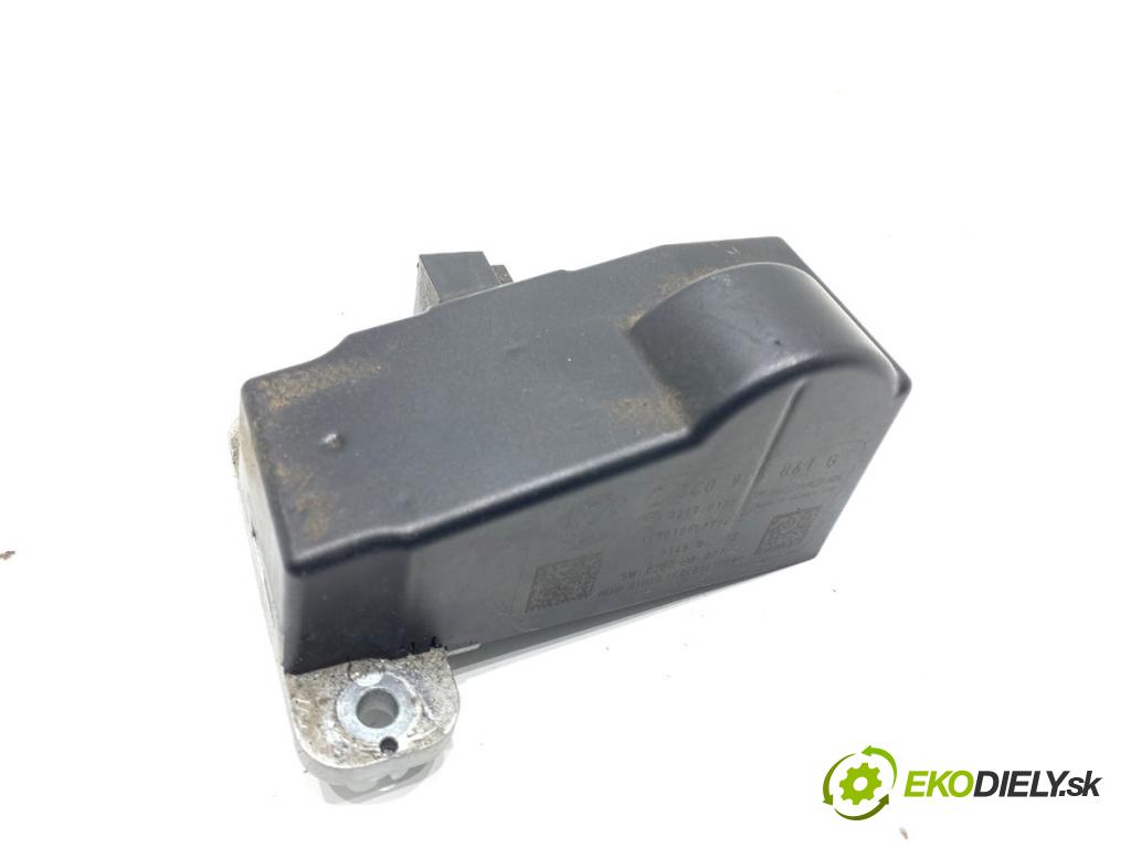 VW PASSAT B6 Kombi 2007 103 kW 2.0 TDI 1968 blokáda volantu 3C0905861G (Riadenie ostatné)