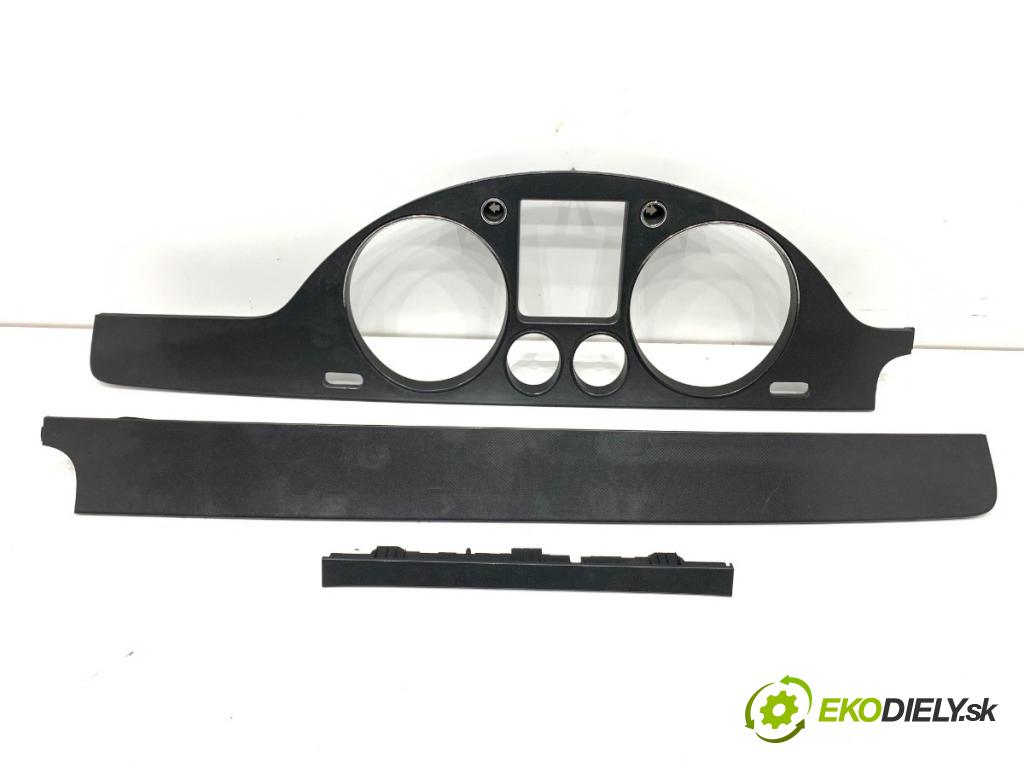 VW PASSAT B6 Kombi 2007 103 kW 2.0 TDI 1968 lišty kryt 3C1857212R (Lišta)